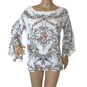 Soho New York & Co Floral Print Bell Sleeves Sheer